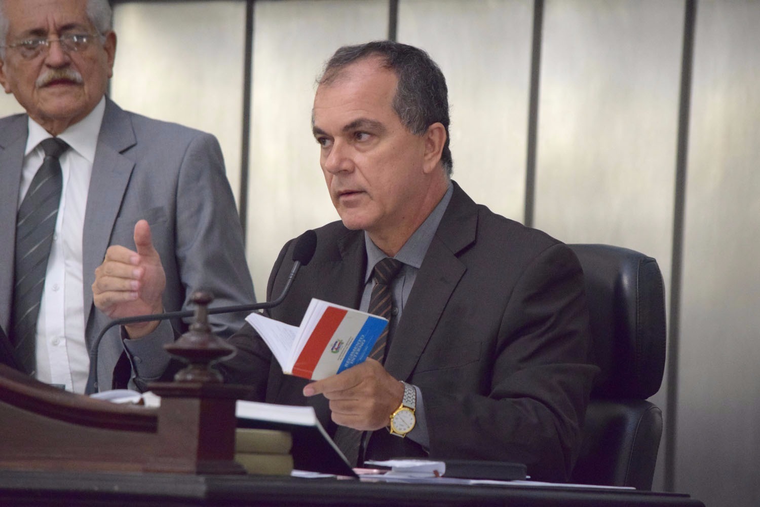 Como presidente em exercício da Assembleia, Ronaldo Medeiros vai promulgar Escola Livre