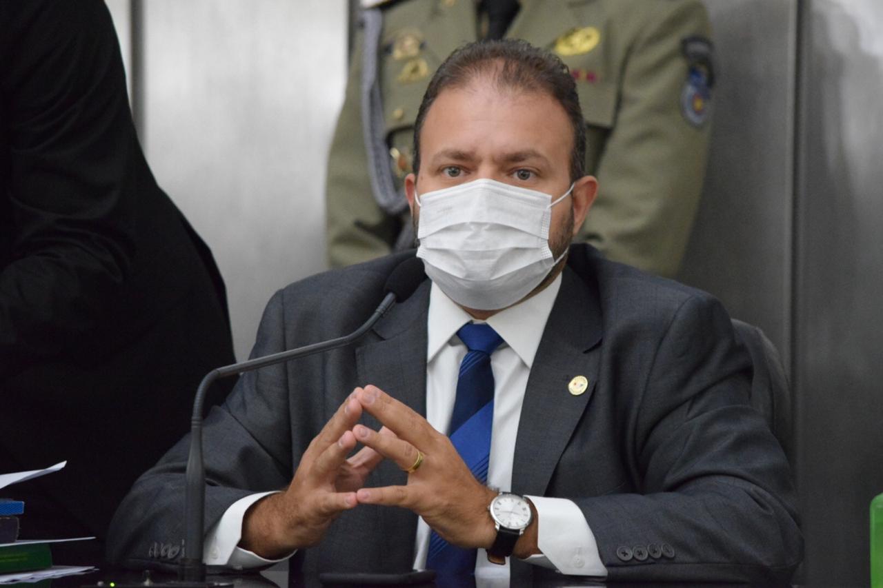 Covid-19: Léo Loureiro volta a cobrar protocolo de atendimento para pessoas com deficiência