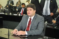 Davi Davino solicita ao Executivo mais campanhas contra DST's
