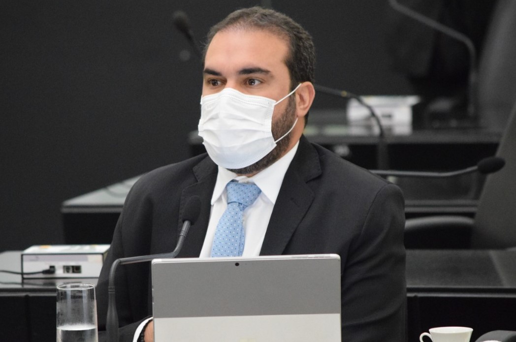 Davi Maia afirma que Arsal e BRK descumprem decisão judicial que impede reajuste na tarifa d'água