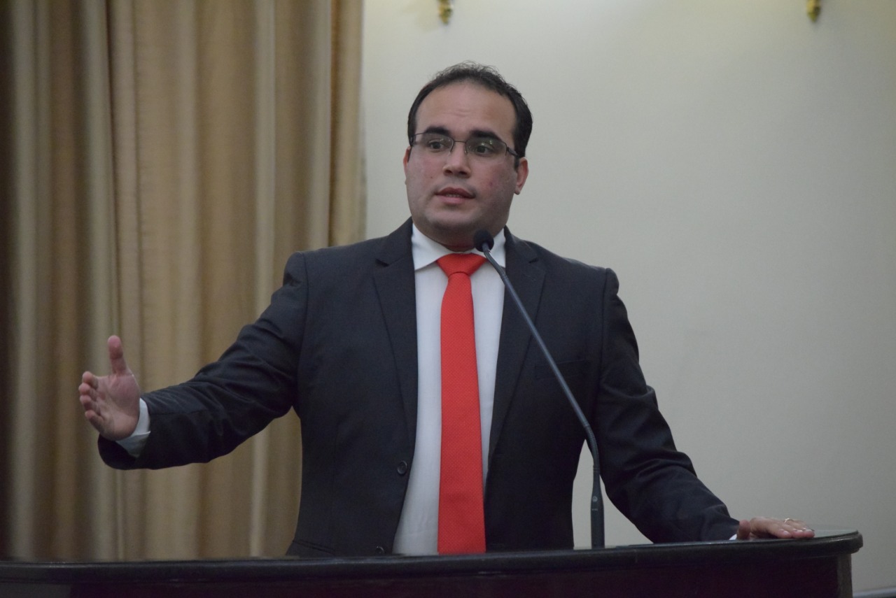 Davi Maia aponta problemas na PPP do sistema de saneamento básico de Maceió