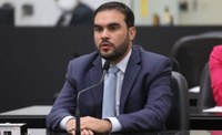 Davi Maia comenta sobre poluição por lançamento de esgotos em praias de Maceió