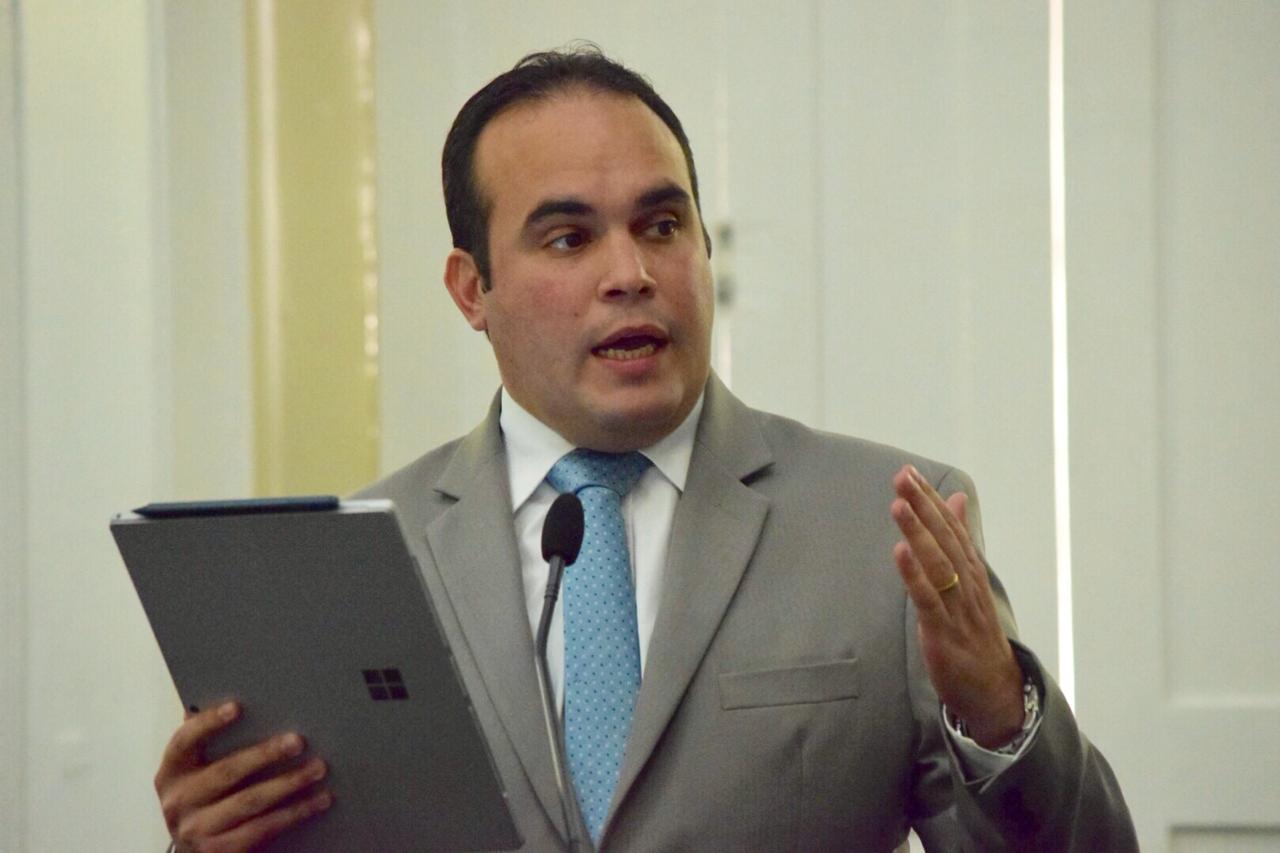 Davi Maia critica ação de censura do STF contra sites de notícia