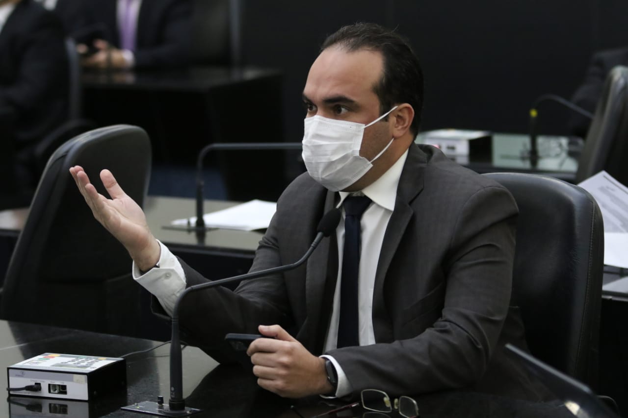 Davi Maia destaca início da imunização dos trabalhadores da limpeza urbana