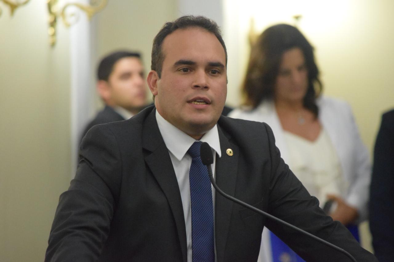 Davi Maia pede mobilização dos professores para derrubada de veto