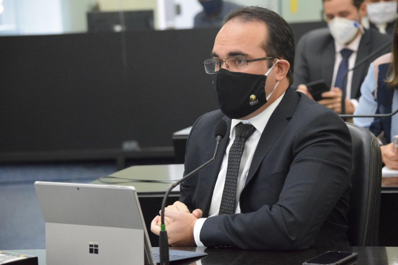 Davi Maia quer esclarecimentos do governador da Bahia sobre compra de respiradores