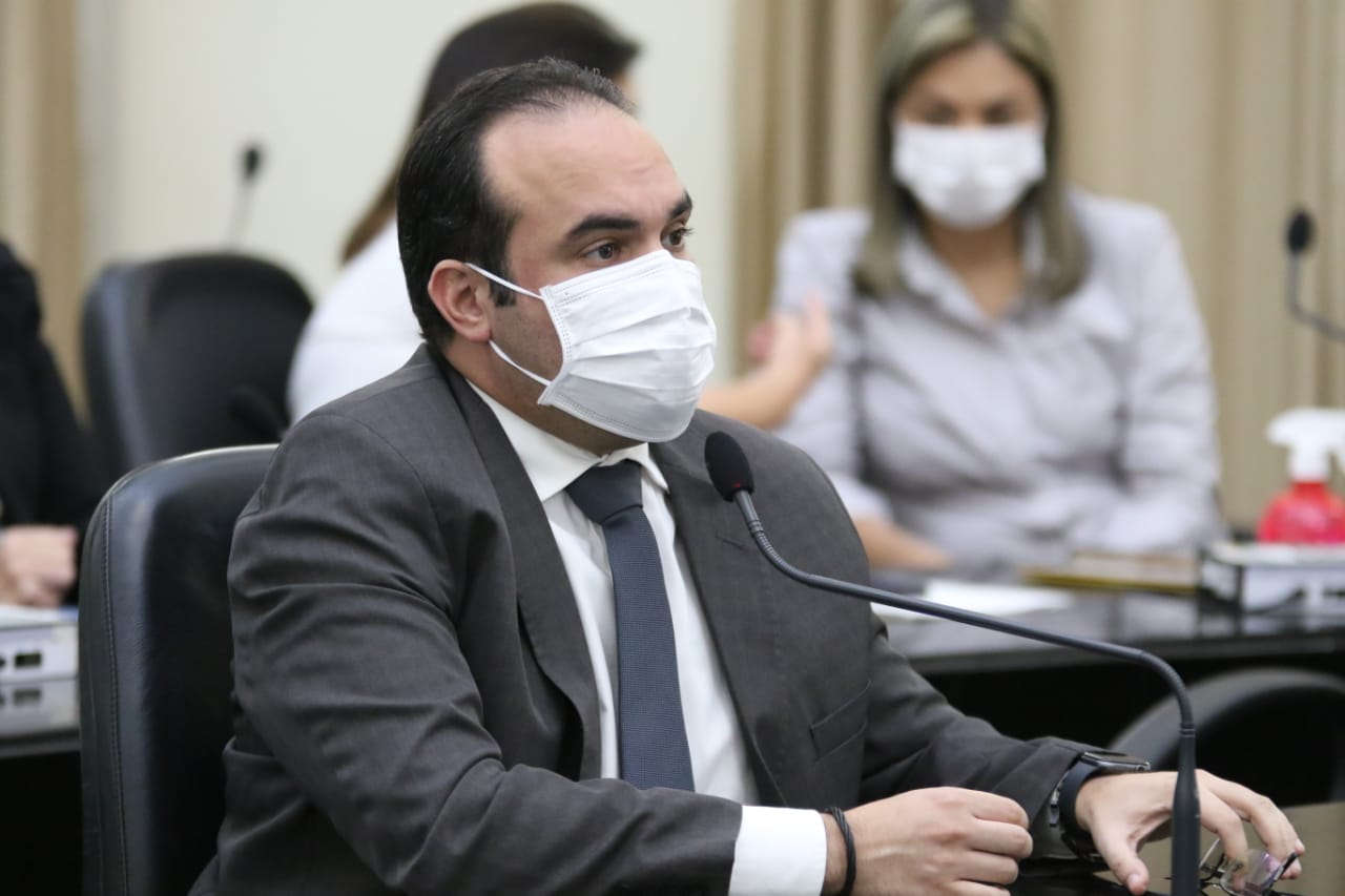 Davi Maia solicita instalação de 'guardrails' em estrada da Serra do Muro