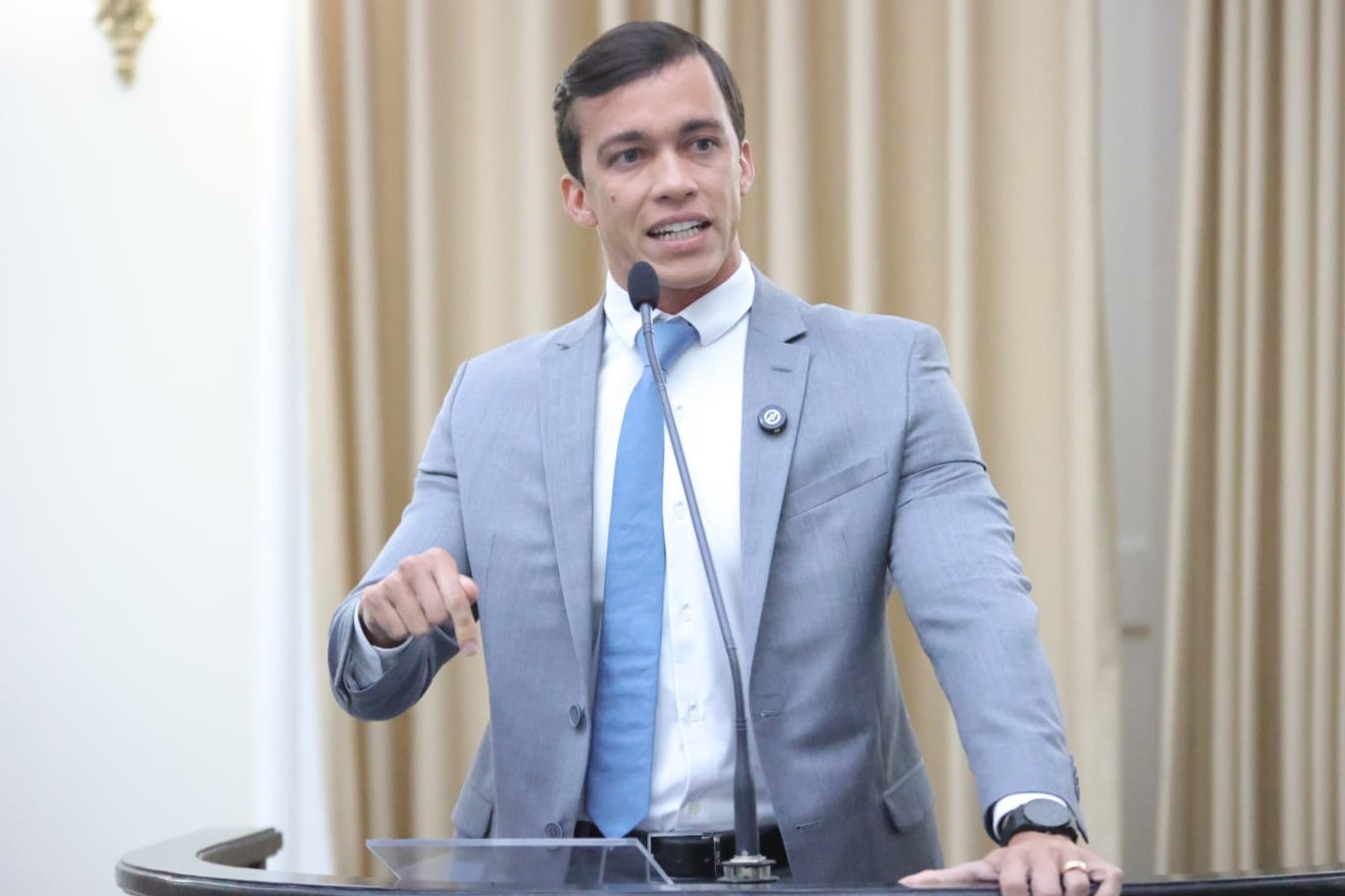 Delegado Leonam cobra ação imediata da Polícia Civil após novas agressões de influenciador