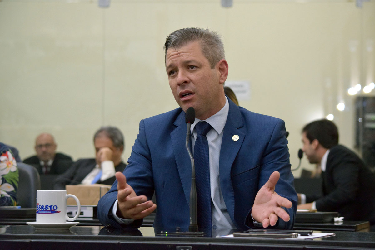 Cabo Bebeto faz críticas à segurança pública do Estado