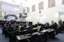 Deputados aprovam projeto que institui o programa “Bolsa Escola 10”