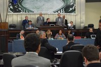 Deputados aprovam reajuste dos vencimentos dos servidores retroativo a 1º de maio