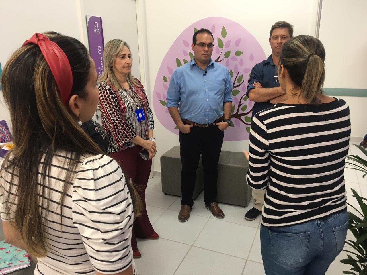 Deputados Davi Maia e Cabo Bebeto visitam Hospital da Mulher