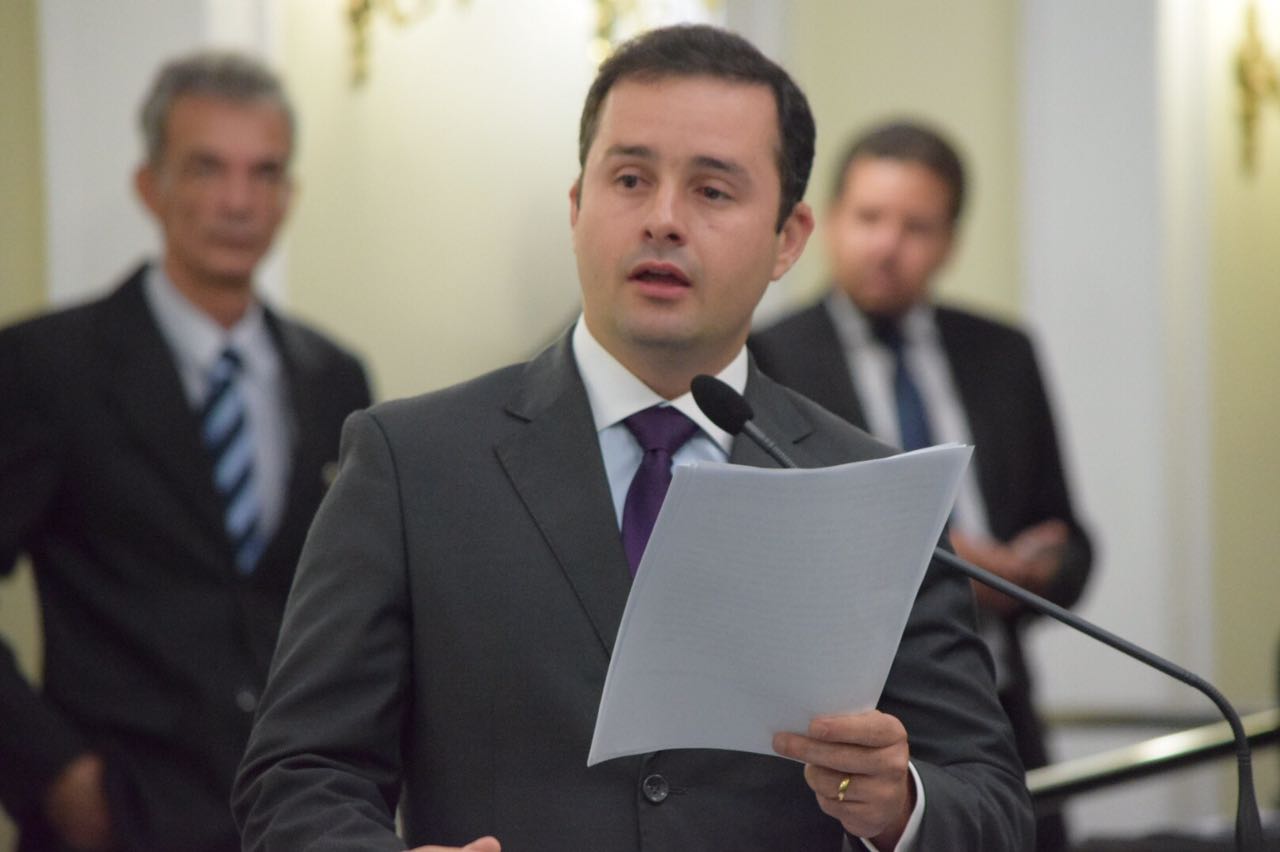 Deputados defendem a manutenção do Espanhol na grade curricular da rede pública de ensino