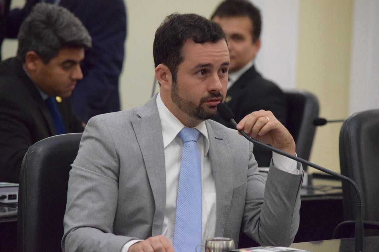 Deputados destacam a passagem do Dia do Jornalista