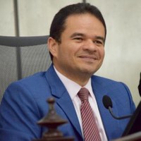 Deputados parabenizam Marcelo Victor pela passagem do seu aniversário