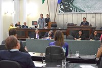 Deputados rejeitam parecer da CCJ sobre Projeto de Resolução Interpretativa