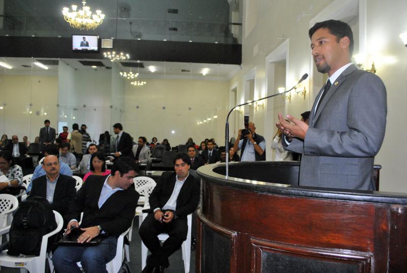 Dia Internacional do Consumidor é comemorado com debate sobre o consumo d'água