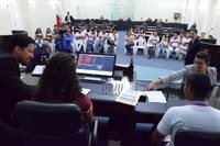 Estudantes da Escola Rosalvo Ribeiro conhecem as dependências e o funcionamento do Legislativo