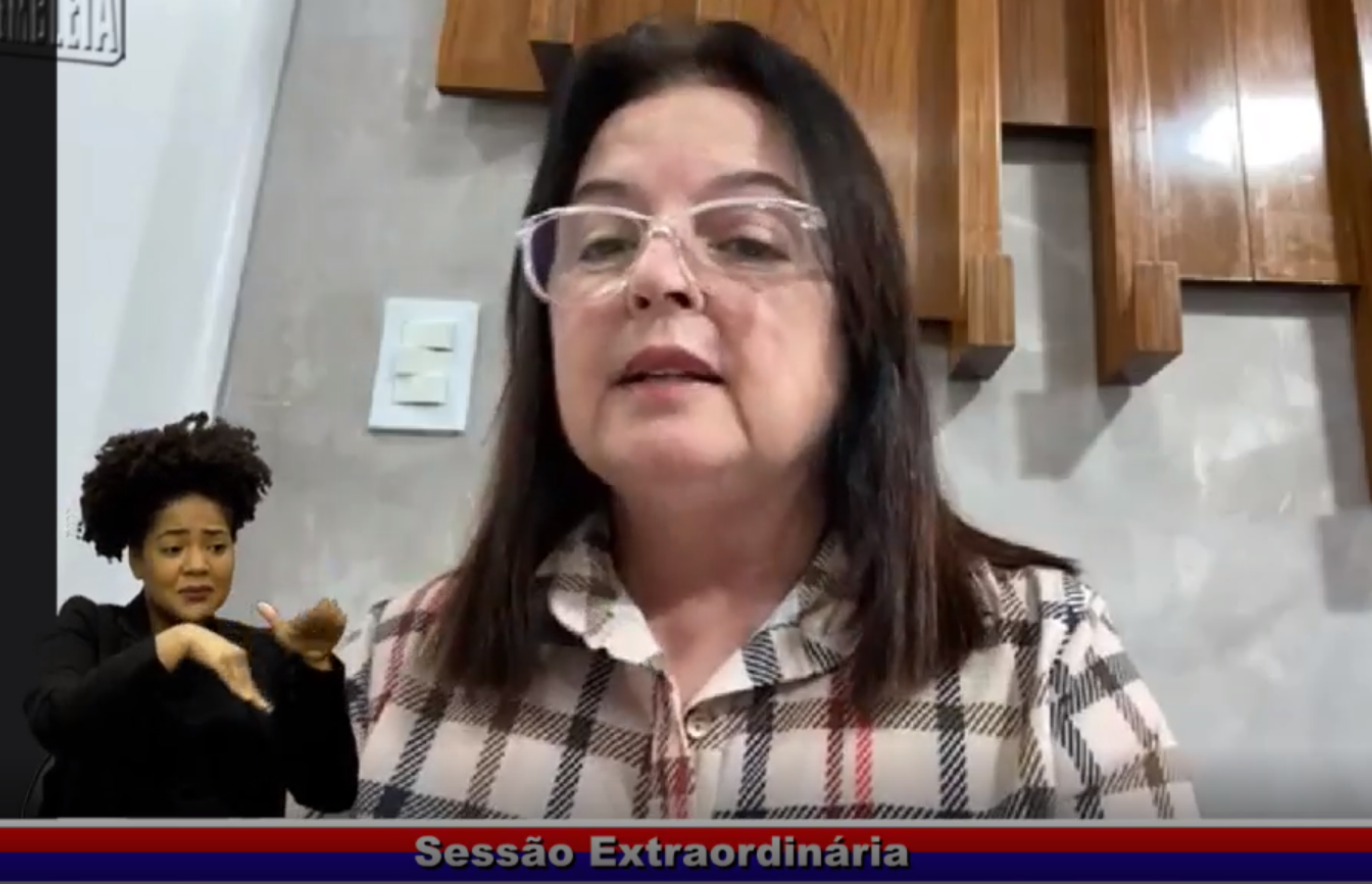 Fátima Canuto cobra maior atenção do Governo com relação aos requerimentos e indicações