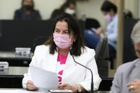 Fátima Canuto comemora sanção da lei que institui a Política de Atenção Integral à Saúde da Mulher