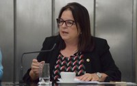 Fátima Canuto defende alíquota zero para os aposentados da rede estadual