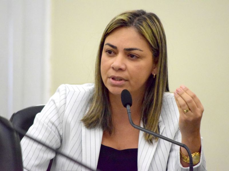 Flávia Cavalcante apresenta resultado dos seus cinco meses de mandato