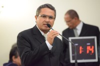 Francisco Tenório cobra maior combate ao mosquito da dengue em Palmeira dos Índios