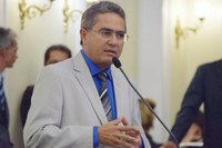 Francisco Tenório esclarece emenda que trata dos limites de idade para ingresso e aposentadoria de militares