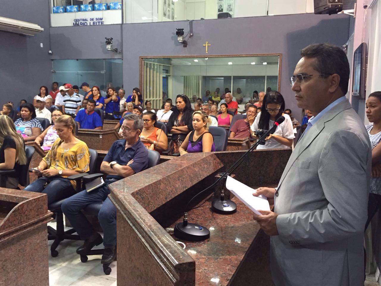 Francisco Tenório participa de debate sobre cortes no Programa do Leite