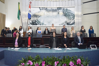 Gabi Gonçalves lança a lei Selo Flor de Lótus na sessão especial Mulheres Extraordinárias