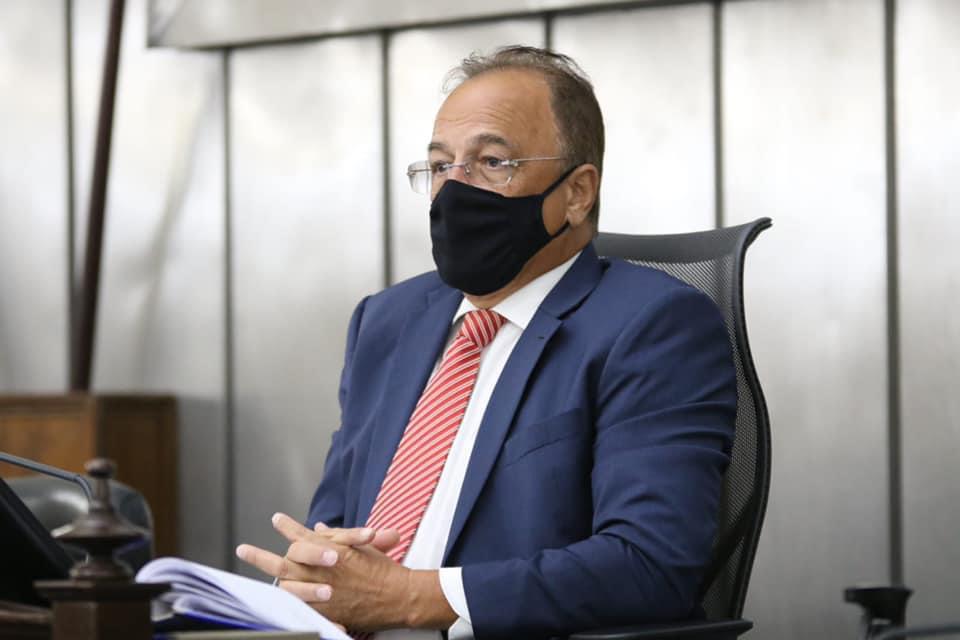 Galba Novaes propõe novo limite para compra de carro por PcD