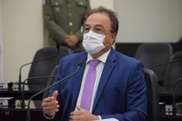 Galba Novaes volta a criticar projeto que reconhece estado de calamidade pública em Maceió