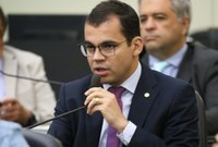Gilvan Barros Filho pede atenção do DER para situação da AL-115