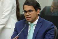 Gilvan Barros Filho solicita nova via de acesso para desafogar trânsito em Arapiraca