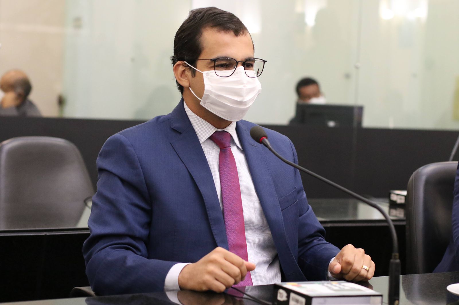 Gilvan Barros Filho solicita ônibus escolar para transporte de alunos da aldeia Wassu Cocal 