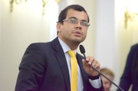 Gilvan Barros questiona falta de produtos laticínios alagoanos nos supermercados do Estado