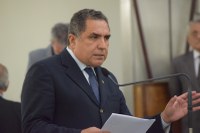 Inácio apresenta projeto visando a captação de energia solar e reaproveitamento da água da chuva