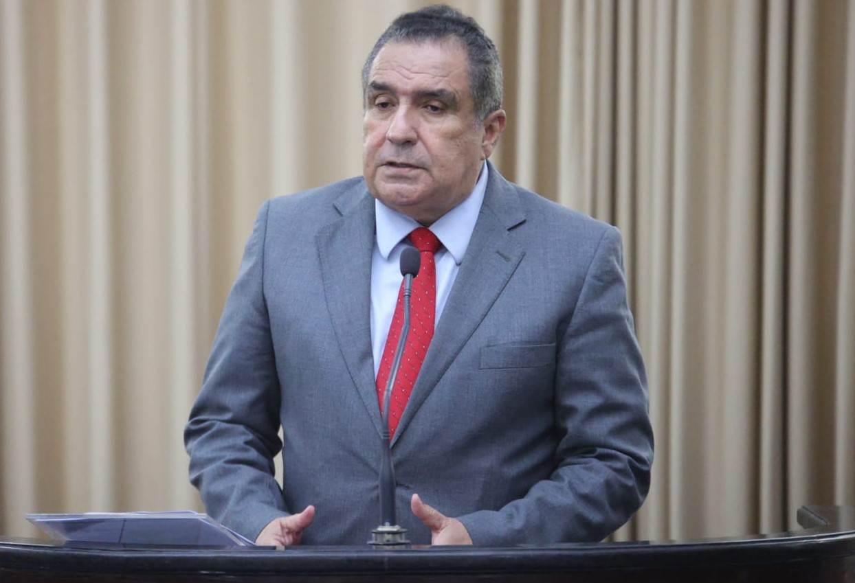 Inácio Loiola homenageia professores e defende maior valorização da categoria