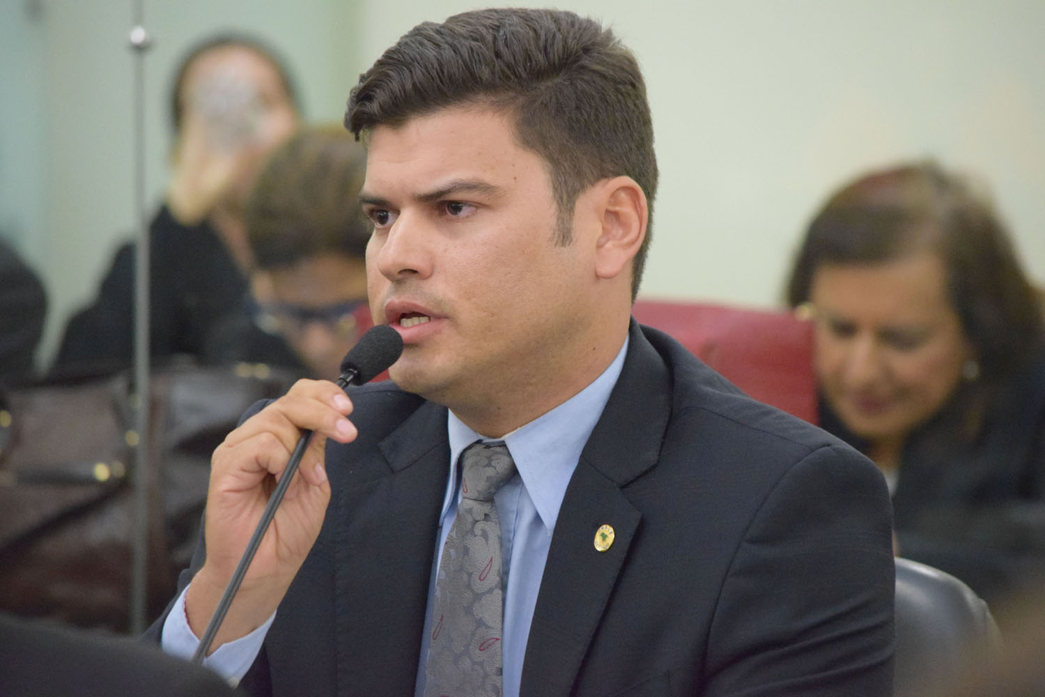 Jairzinho Lira solicita retomada do Programa de Cestas Nutricionais para Gestantes