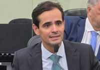 Lelo Maia lembra pais e responsáveis sobre riscos da internet para crianças e adolescentes