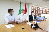 Líder da Maioria, Paulo Dantas recebe mensagens que beneficiam servidores e garante celeridade na apreciação