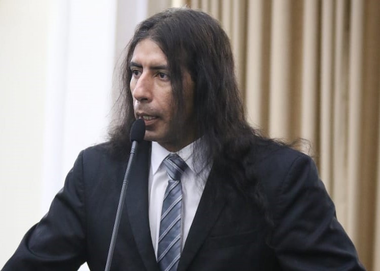  Lobão solicita audiência pública para debater aplicações do canabidiol no uso terapêutico