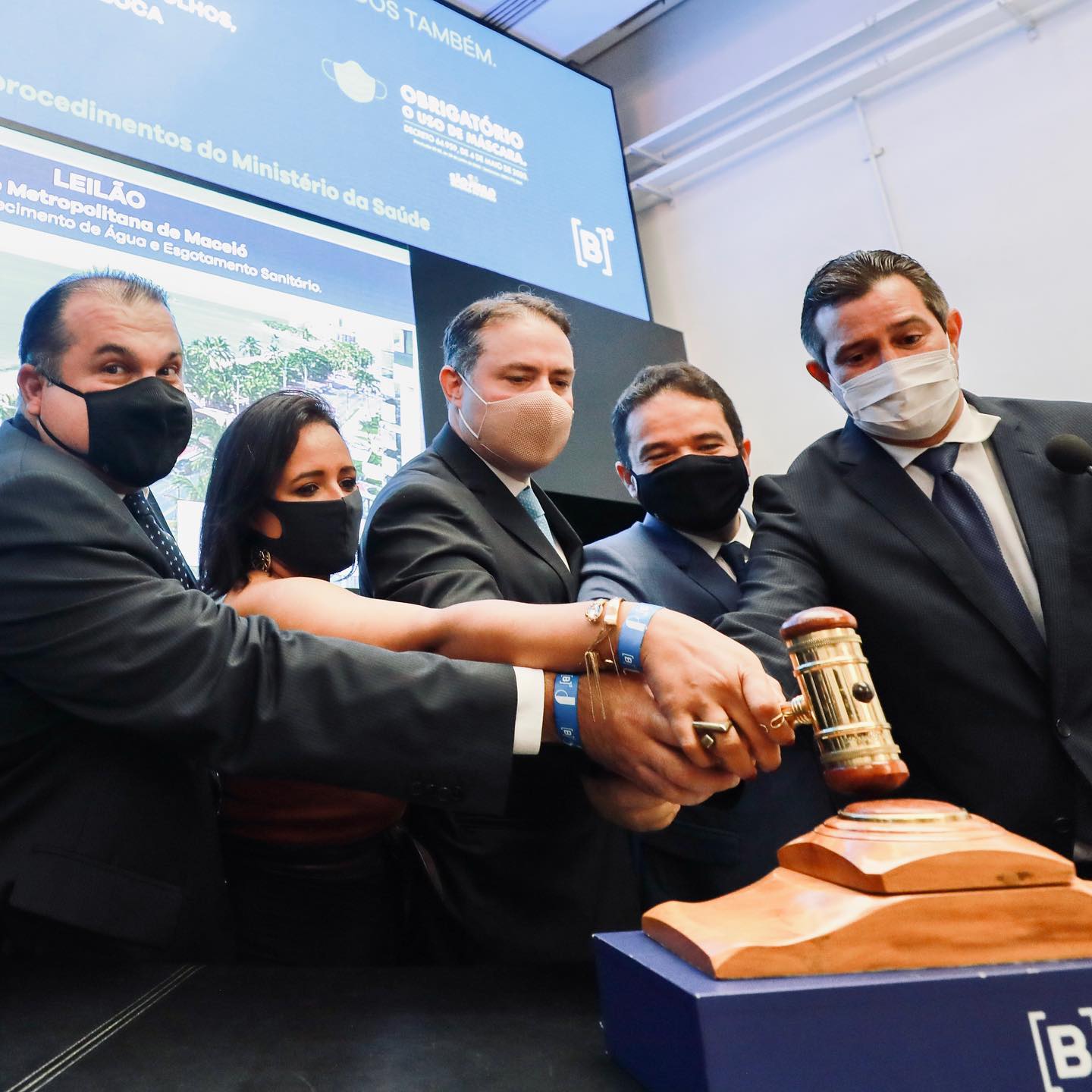 Marcelo Victor acompanha leilão da Casal realizado em São Paulo