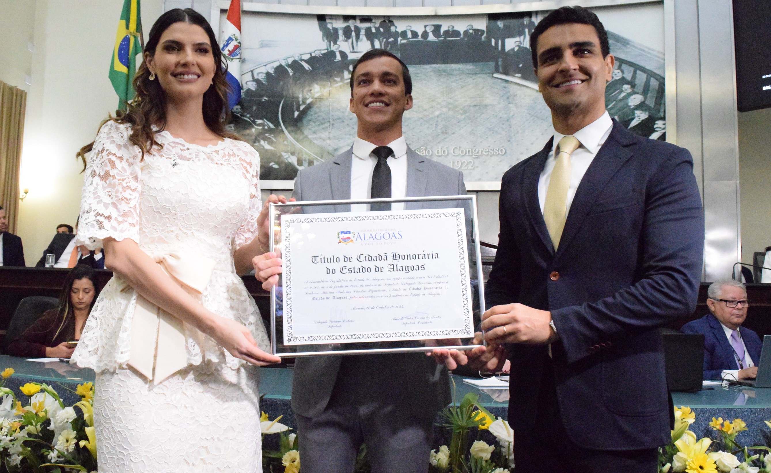 Marina Cândia recebe o título de Cidadã Honorária de Alagoas
