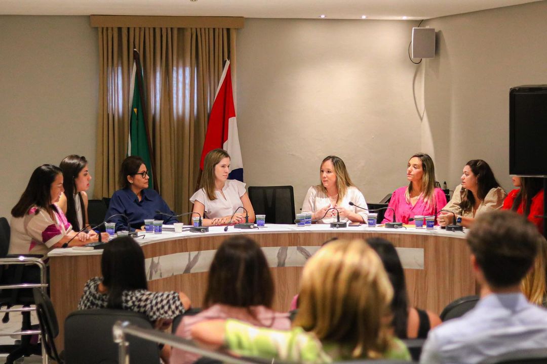 Mês da Mulher: bancada feminina da ALE se reúne com diretoria da OAB-AL 