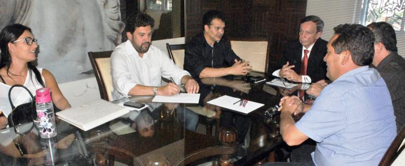 Mesa Diretora convoca sessão extraordinária para votação do rateio do Fundeb e Lei Delegada‏