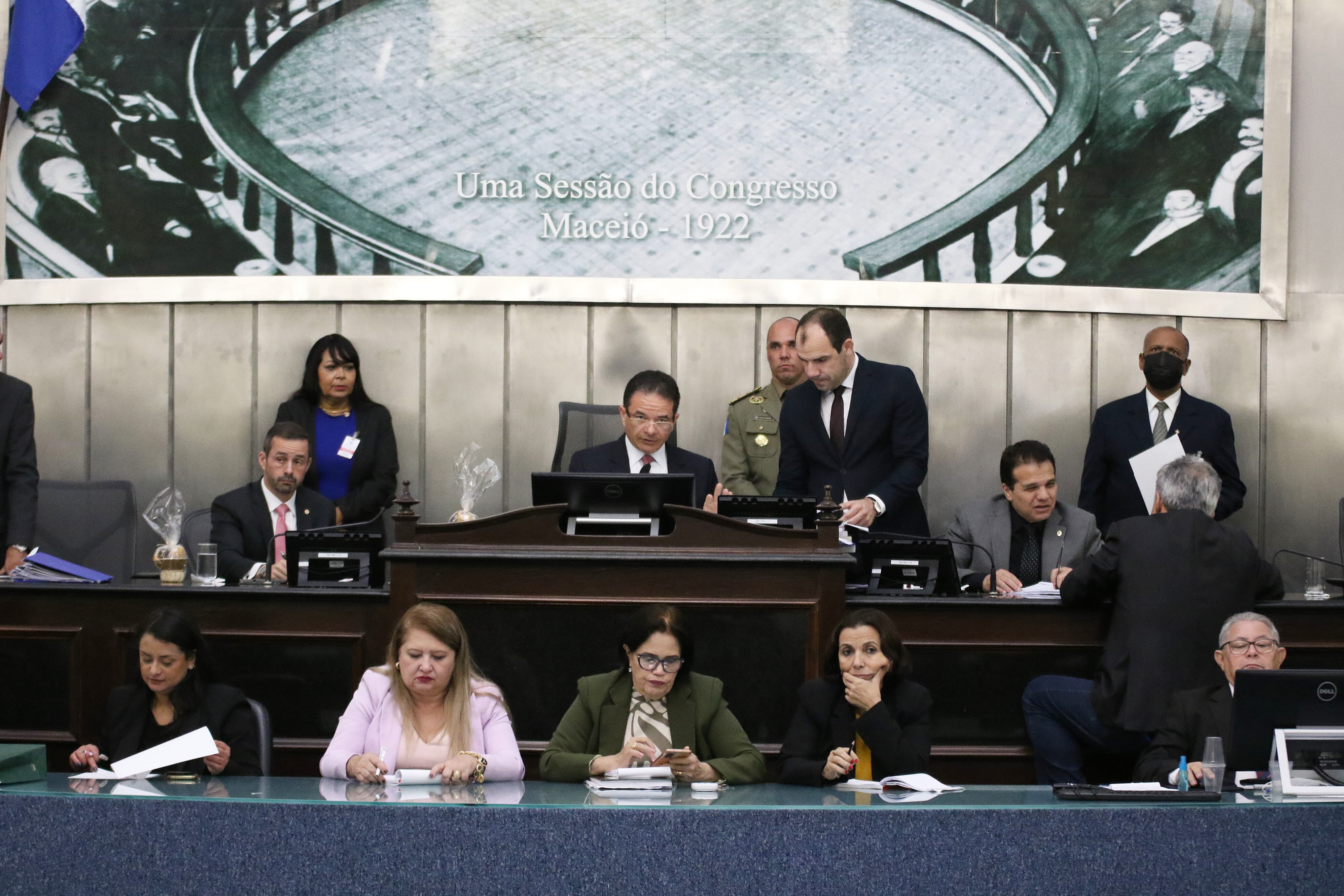 Mesa Diretora para o segundo biênio tomará posse em sessão solene neste sábado