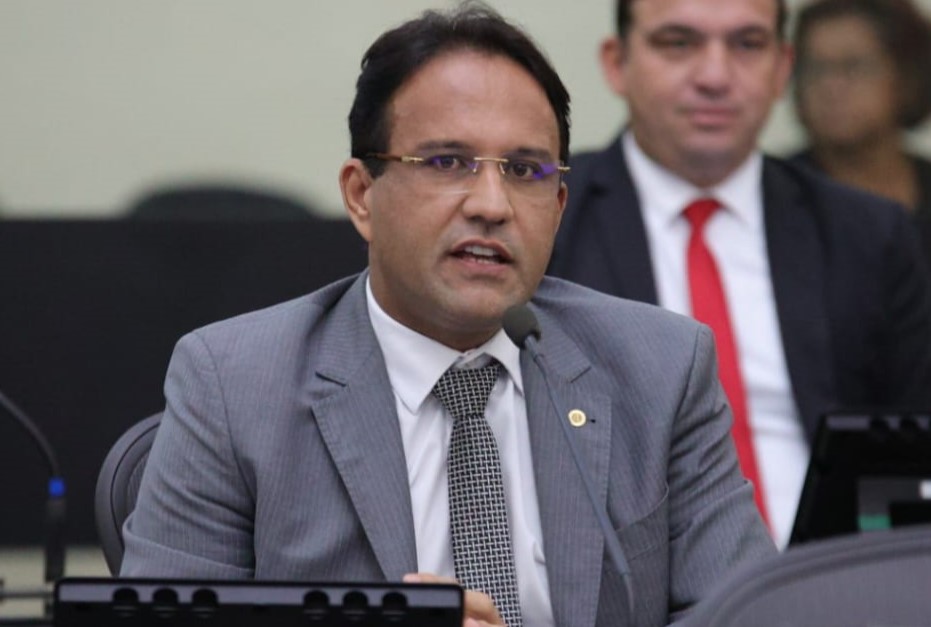 Mesaque Padilha agradece aprovação de projeto que garante exclusividade feminina nos cuidados íntimos na Educação Infantil