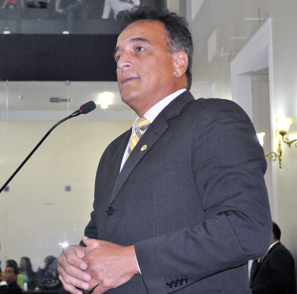 Modernização e atualização do Regimento Interno da Casa são debatidos em plenário