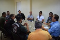 Motociclistas pedem alteração no projeto que impõe número da placa no capacete do usuário